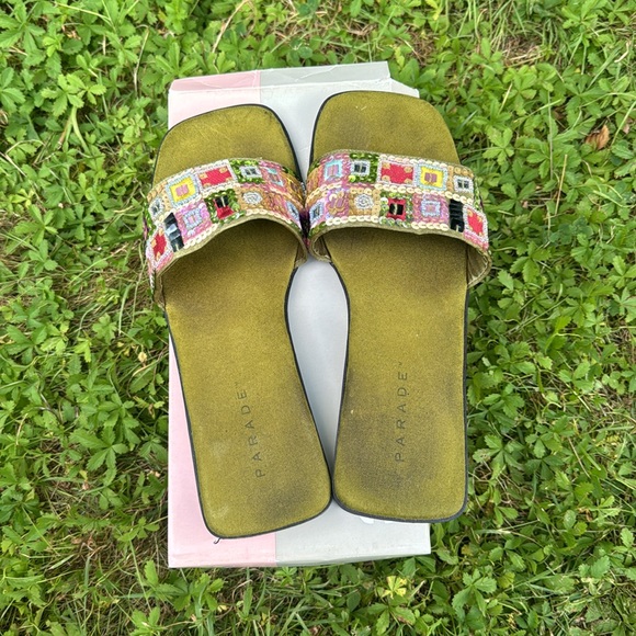 'Parade' Green Sequined Sandals Slides Flip Flops Flats - Size 9 - Picture 2 of 7